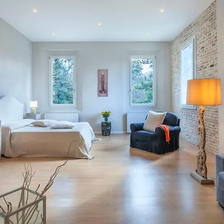 Rustica 8, Emma 빌라