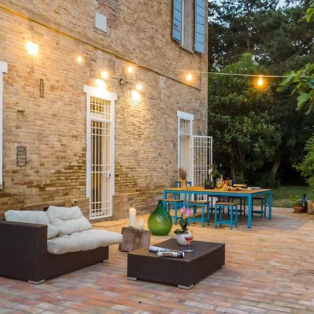 Villa Rustica 8, Emma San Pietro in Vincoli