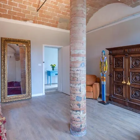 Rustica 8, Emma San Pietro in Vincoli