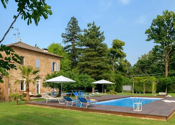 Rustica 8, Emma Villa San Pietro in Vincoli